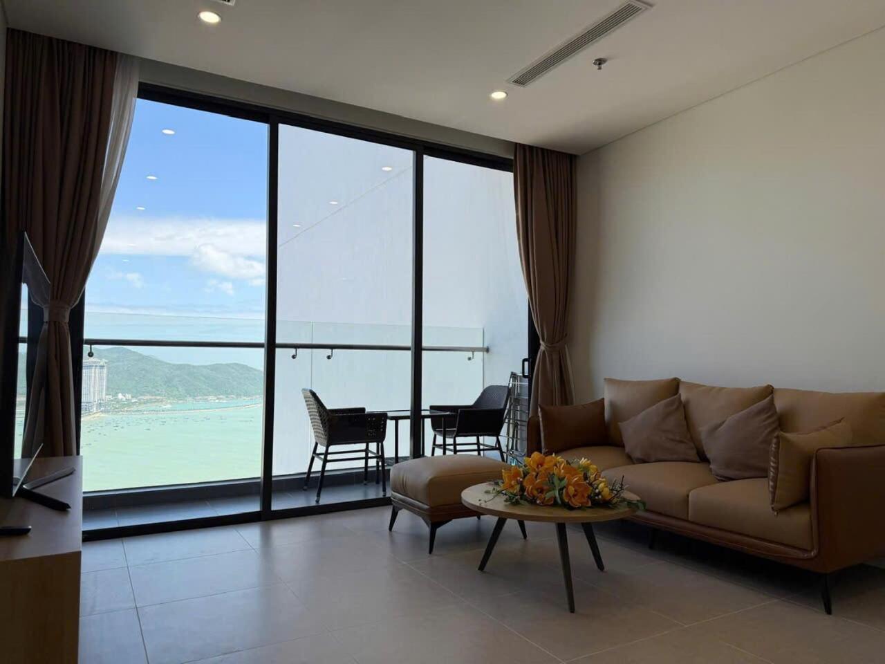 דירות נה טראנג Scenia Bay Oceanfront By Housing מראה חיצוני תמונה